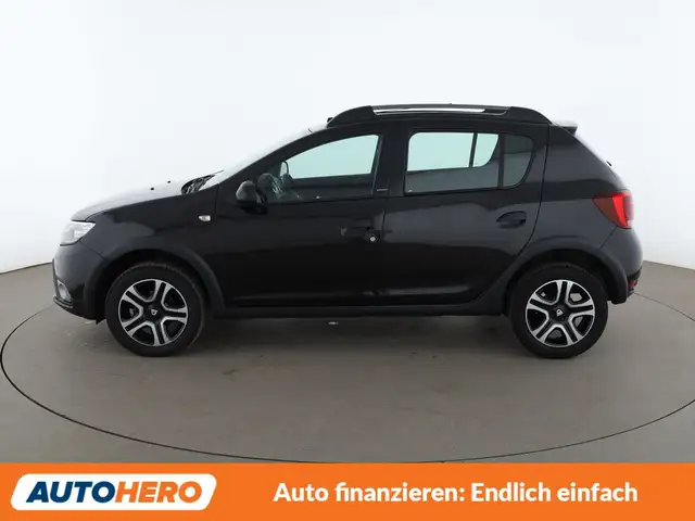 Dacia Sandero view 3