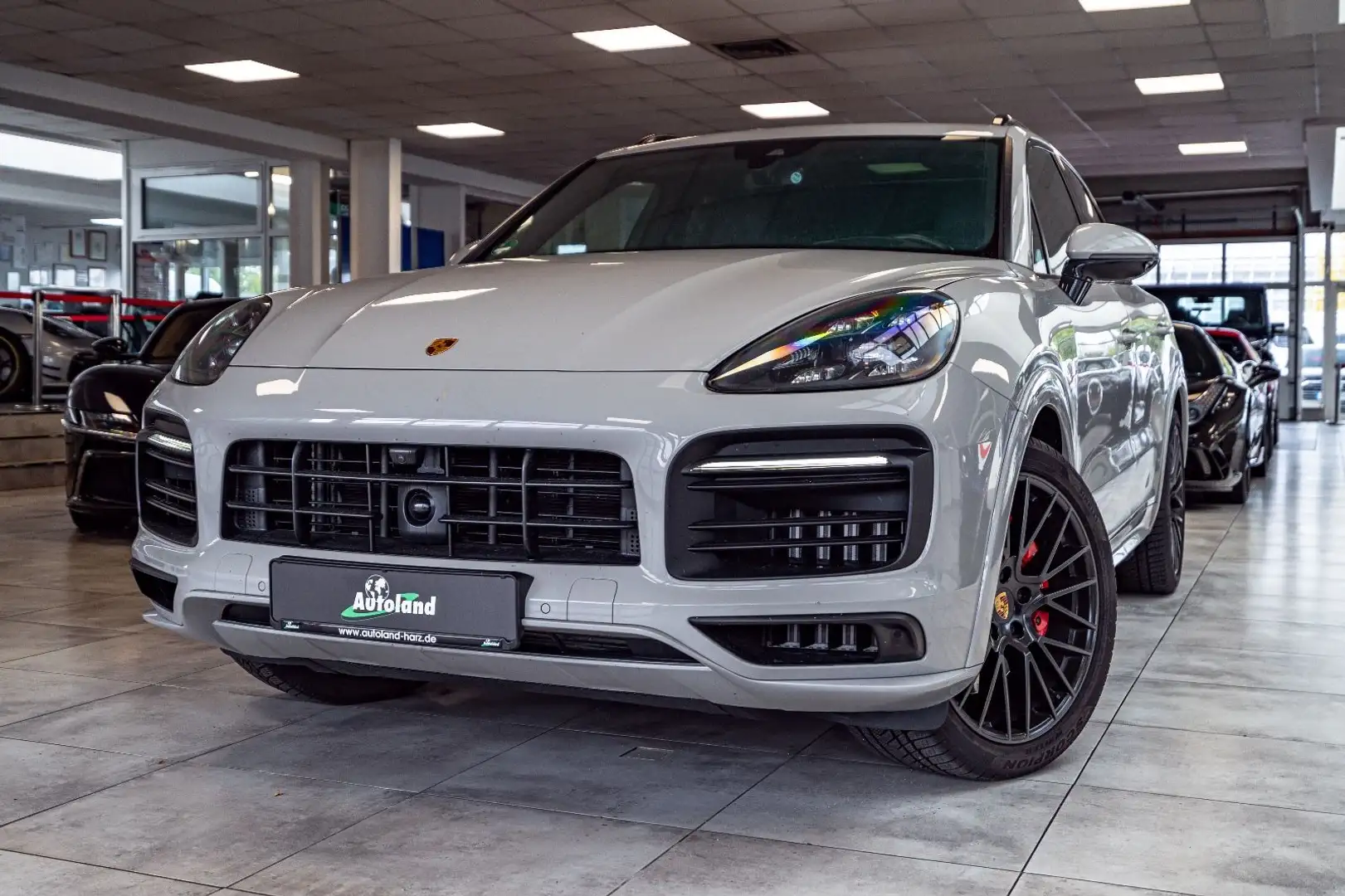 Porsche Cayenne GTS*Matrix*Head-Up*360°*BOSE*Approved´27 Grigio - 1