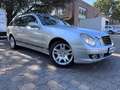Mercedes-Benz E 200 E200 KTA XENON NAVI SITZHZG. GLASDACH PDC 2.HAND Silber - thumbnail 1