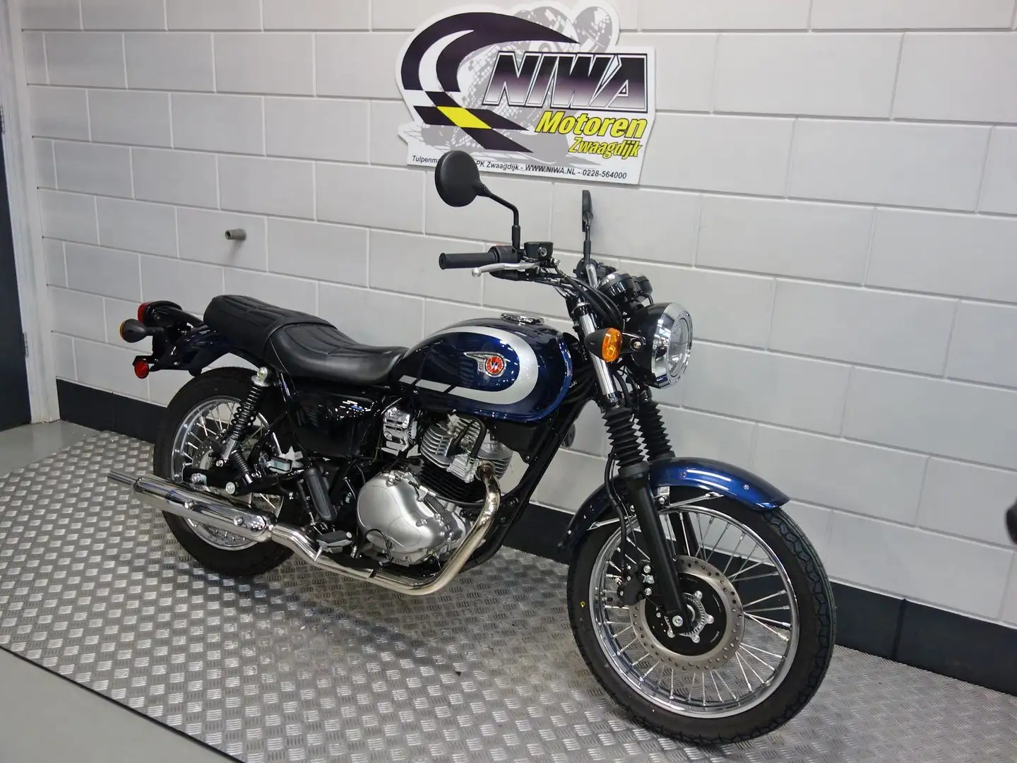 Kawasaki W 230 Azul - 2