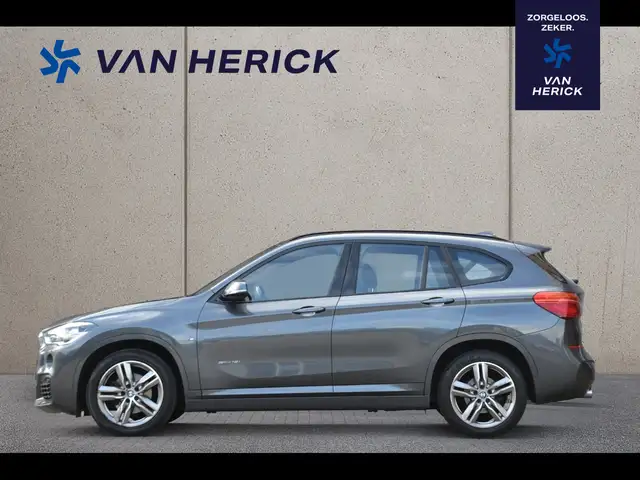 BMW X1 view 2