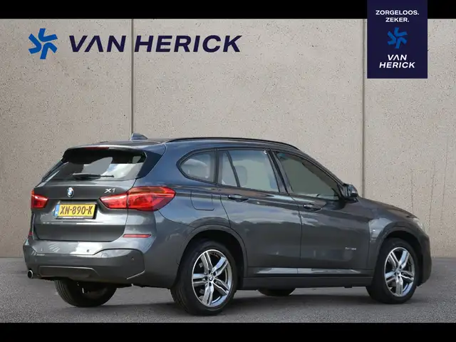 BMW X1 view 4