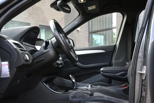 BMW X1 view 9