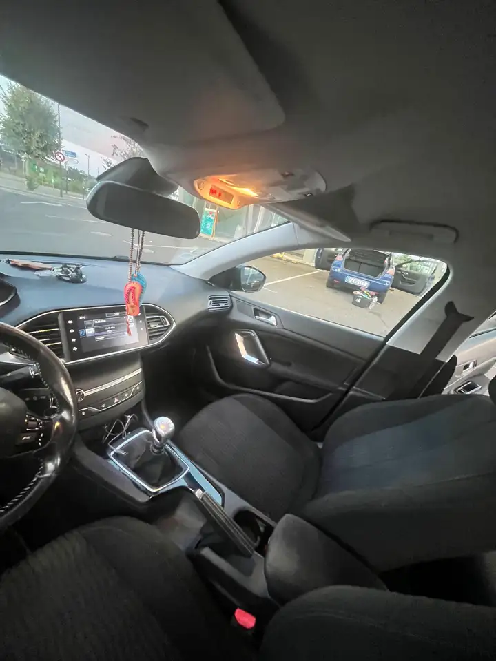 Peugeot 308 308 SW — photo 5