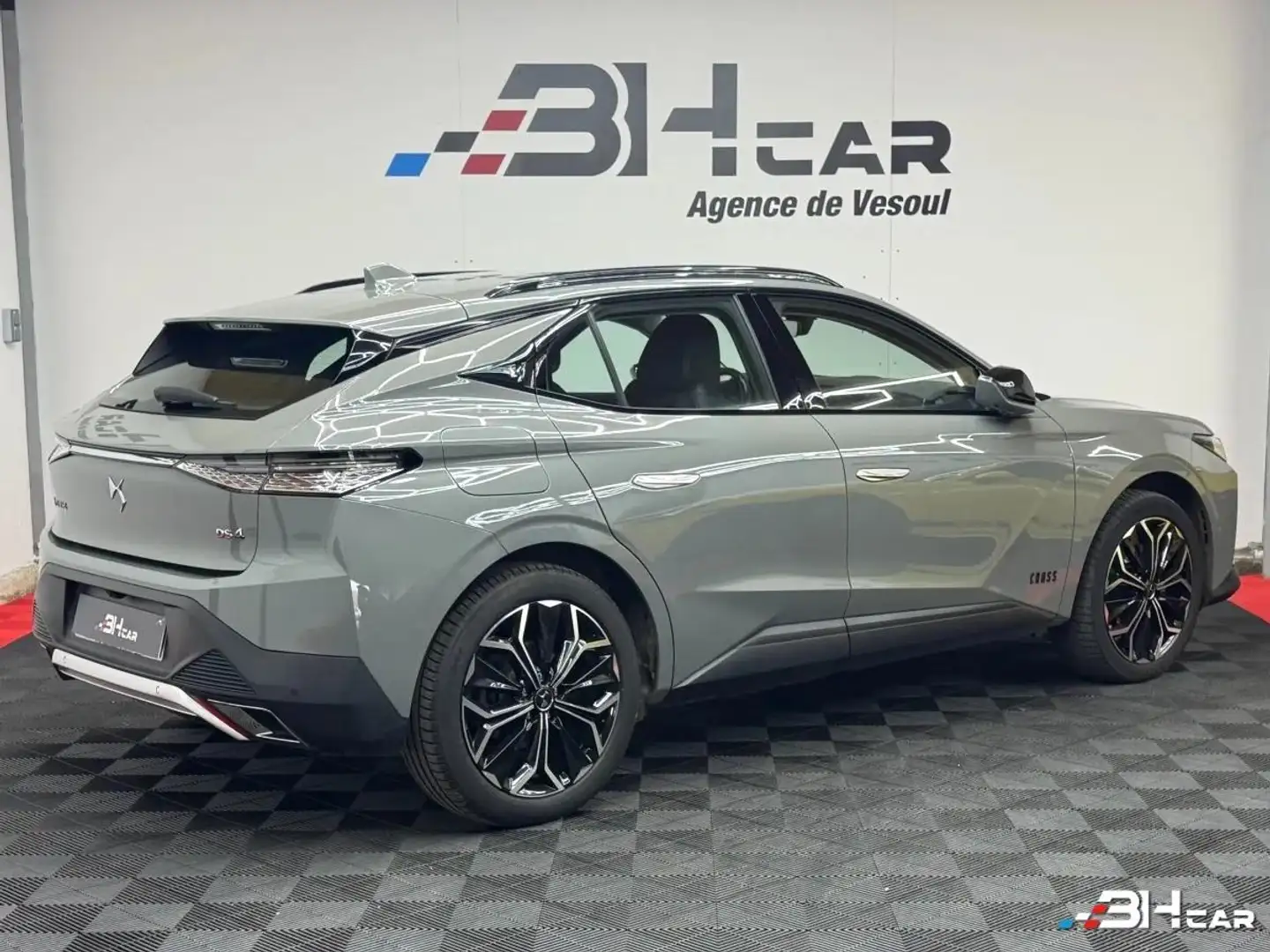 DS Automobiles DS 4 1.6 Phev Hybrid Cross Trocadero EAT8 - 225cv / Apple Carplay / Caméra - 2