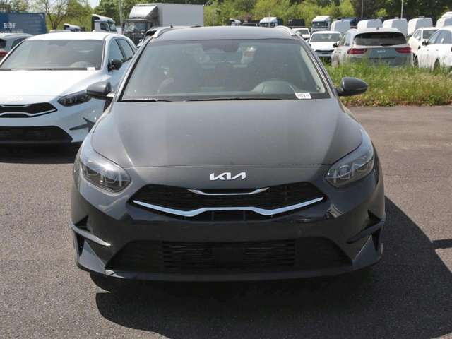 Kia Ceed SW / cee'd SW Ceed SW 1.5T DCT Spirit Navi JBL Sound ACC