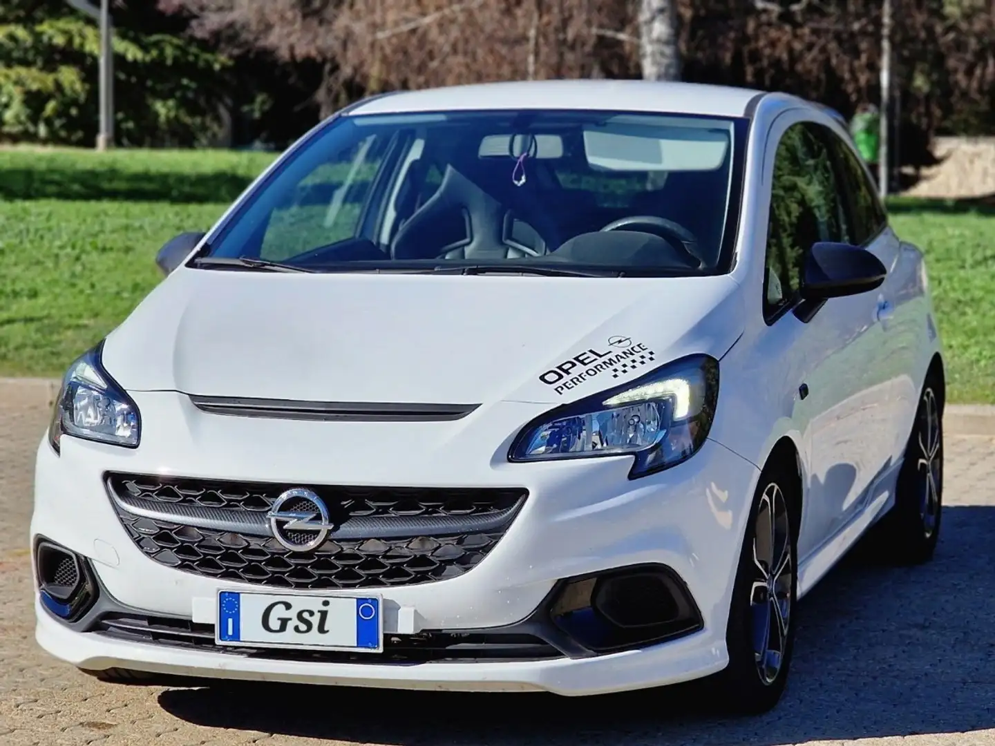 Opel Corsa 3p 1.4t GSi s&s 150cv Bianco - 1