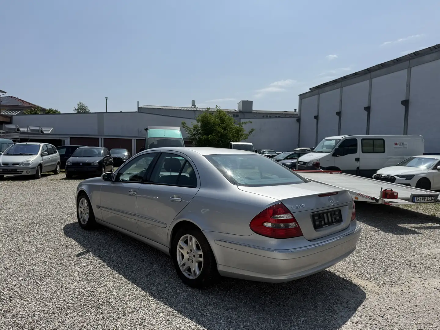 Mercedes-Benz E 320 Elegance Argent - 2