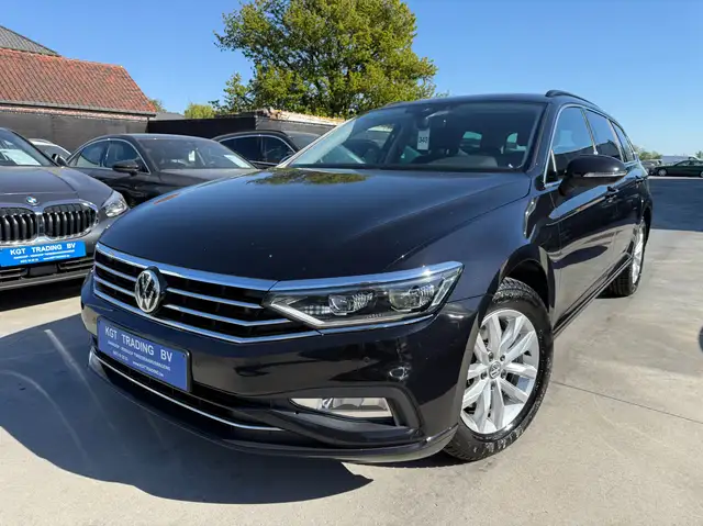 Volkswagen Passat Variant 1.6 TDI DSG AUTOMAAT FULL LED NAVIGATIE TREKHAAK CARPLAY