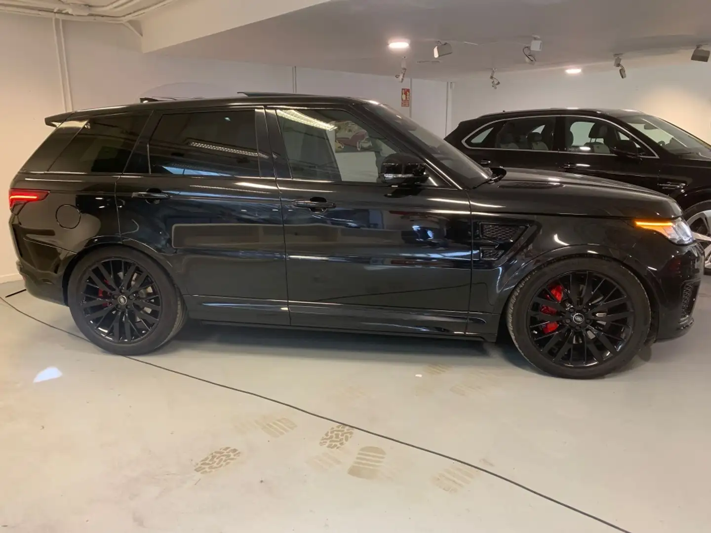 Land Rover Range Rover Sport 5.0 V8 SC SVR Aut. Negro - 2