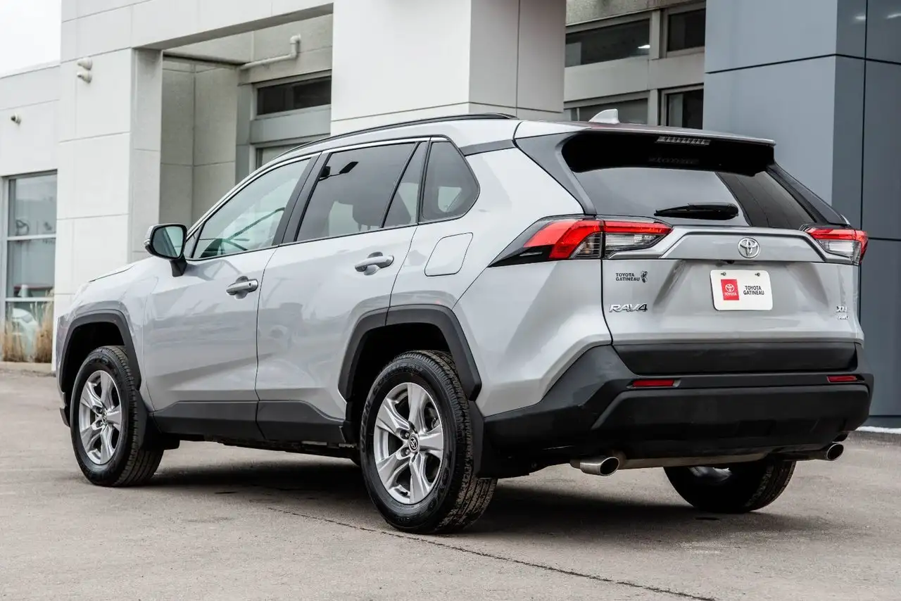 Toyota RAV 4 снимка Toyota RAV 4