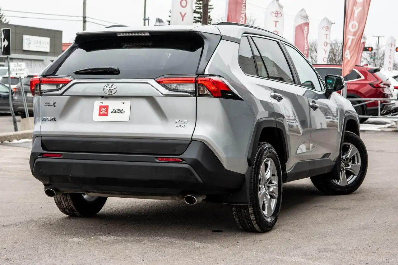 Toyota RAV 4 снимка Toyota RAV 4