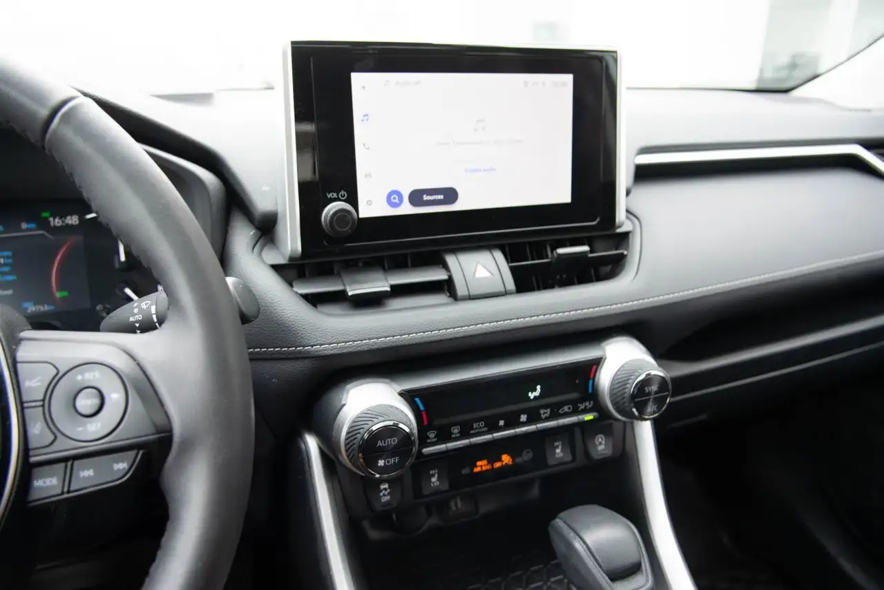 Toyota RAV 4 снимка Toyota RAV 4