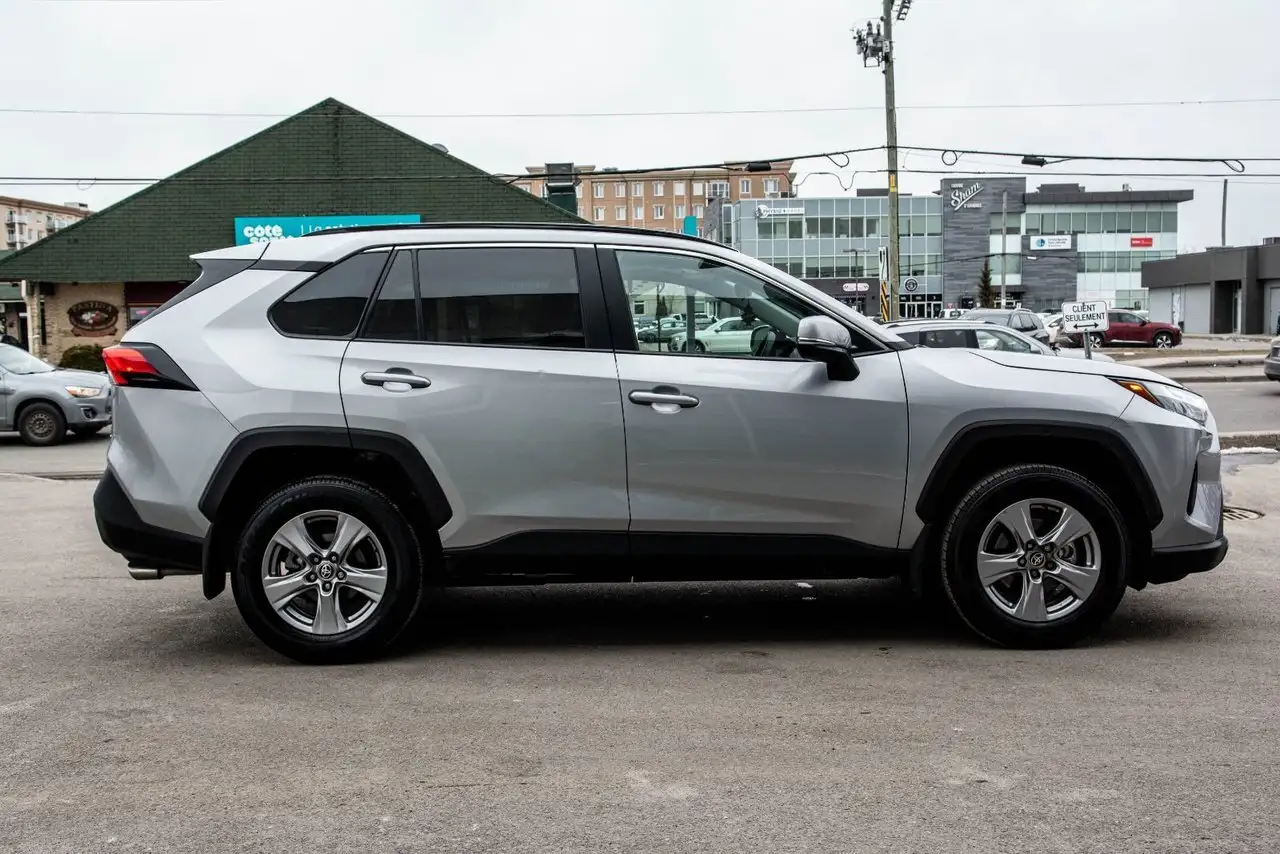 Toyota RAV 4 снимка Toyota RAV 4
