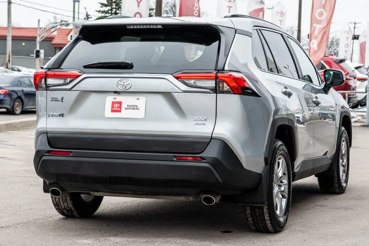 Toyota RAV 4 снимка Toyota RAV 4