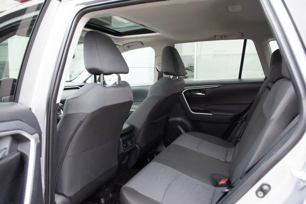 Toyota RAV 4 снимка Toyota RAV 4