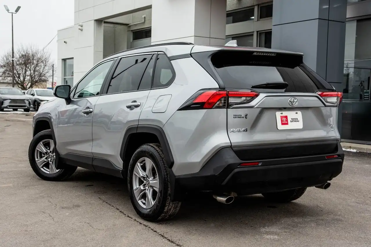 Toyota RAV 4 снимка Toyota RAV 4