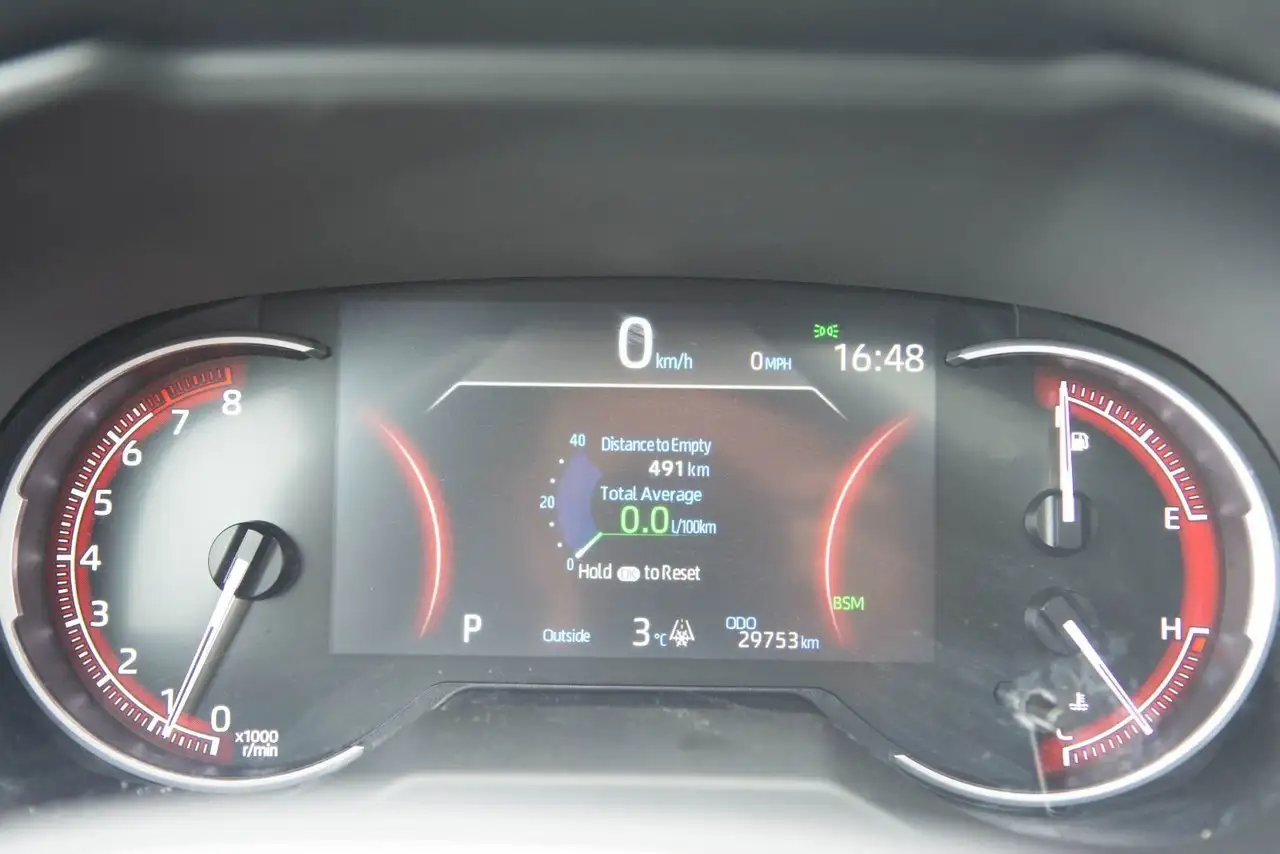 Toyota RAV 4 снимка Toyota RAV 4