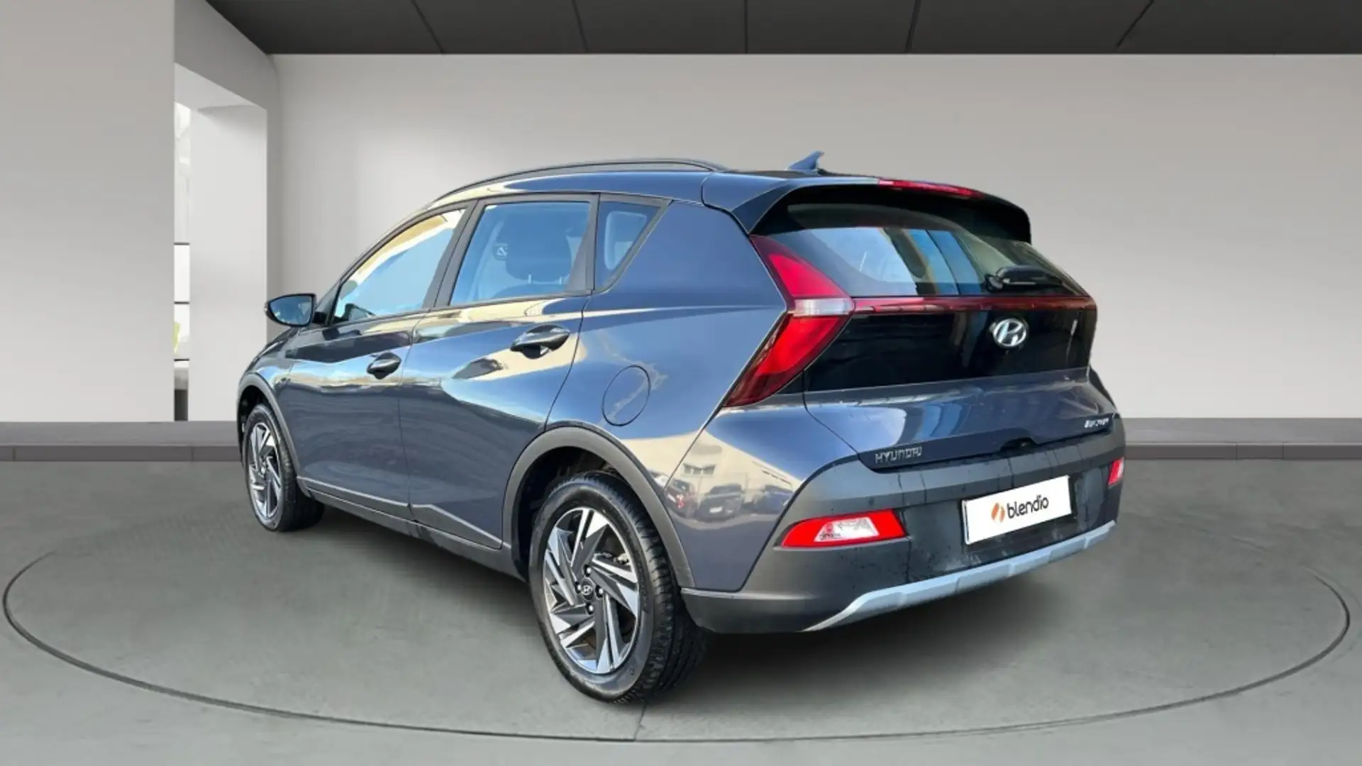 Hyundai BAYON 1.2 MPI Maxx Gris - 2