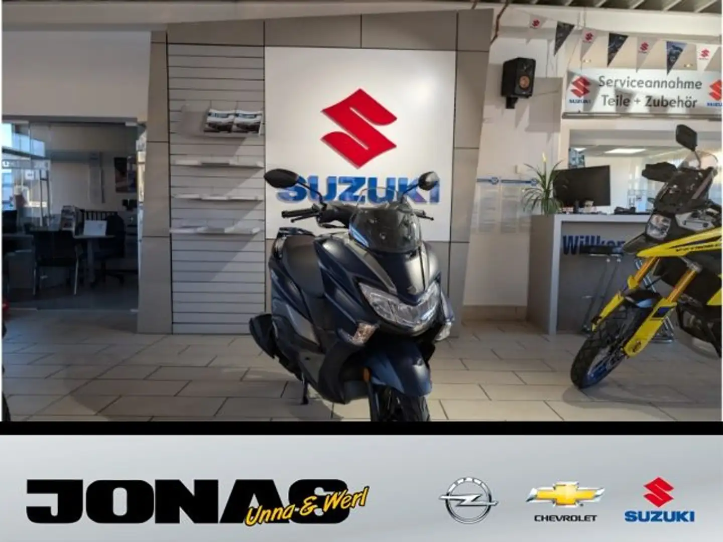 Suzuki Burgman 125 Demo Fahrzeug in Menden bei Jonas Azul - 1