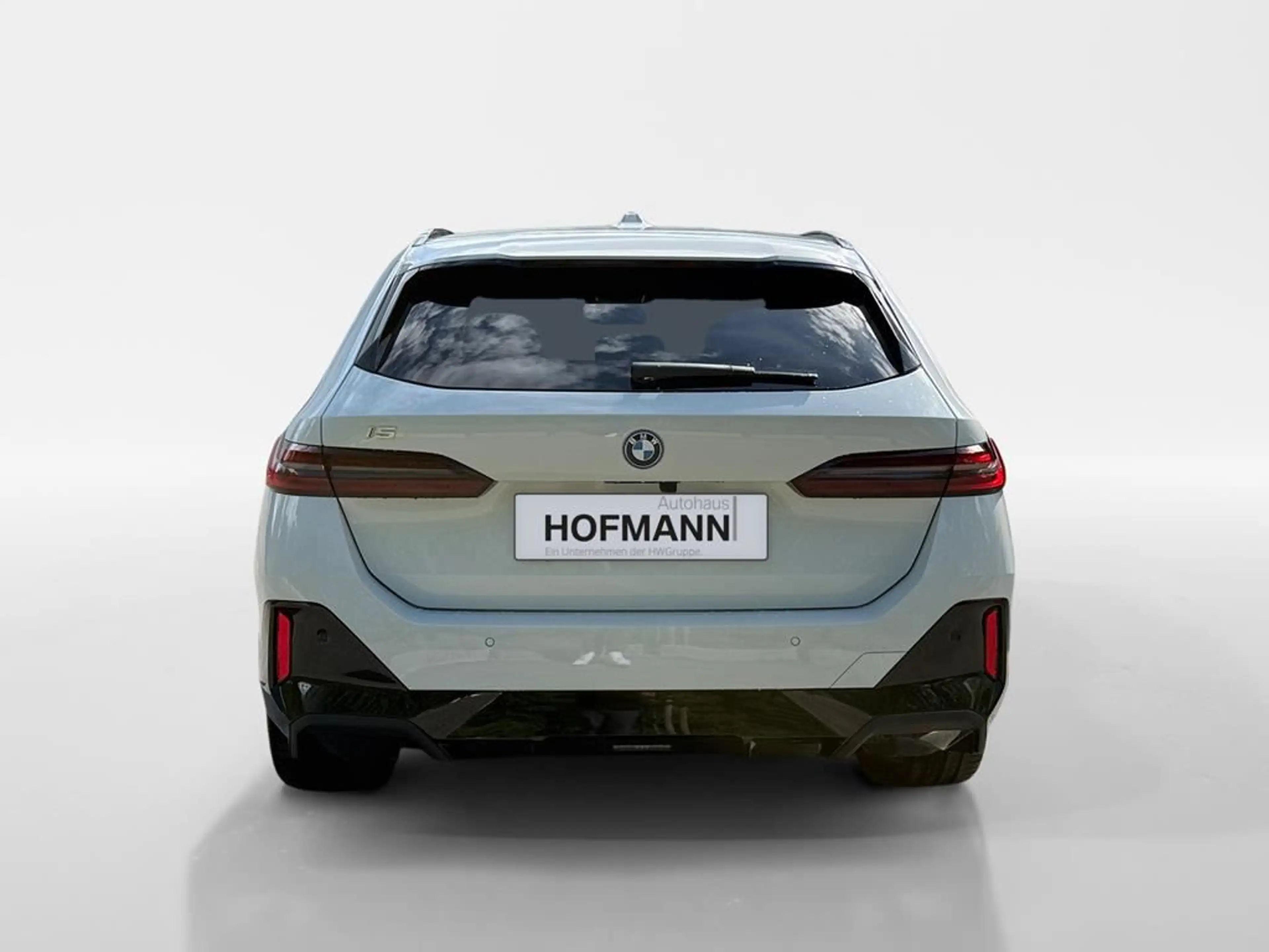 BMW i5 — photo 5