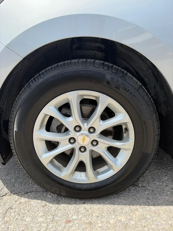 Chevrolet Equinox снимка Chevrolet Equinox