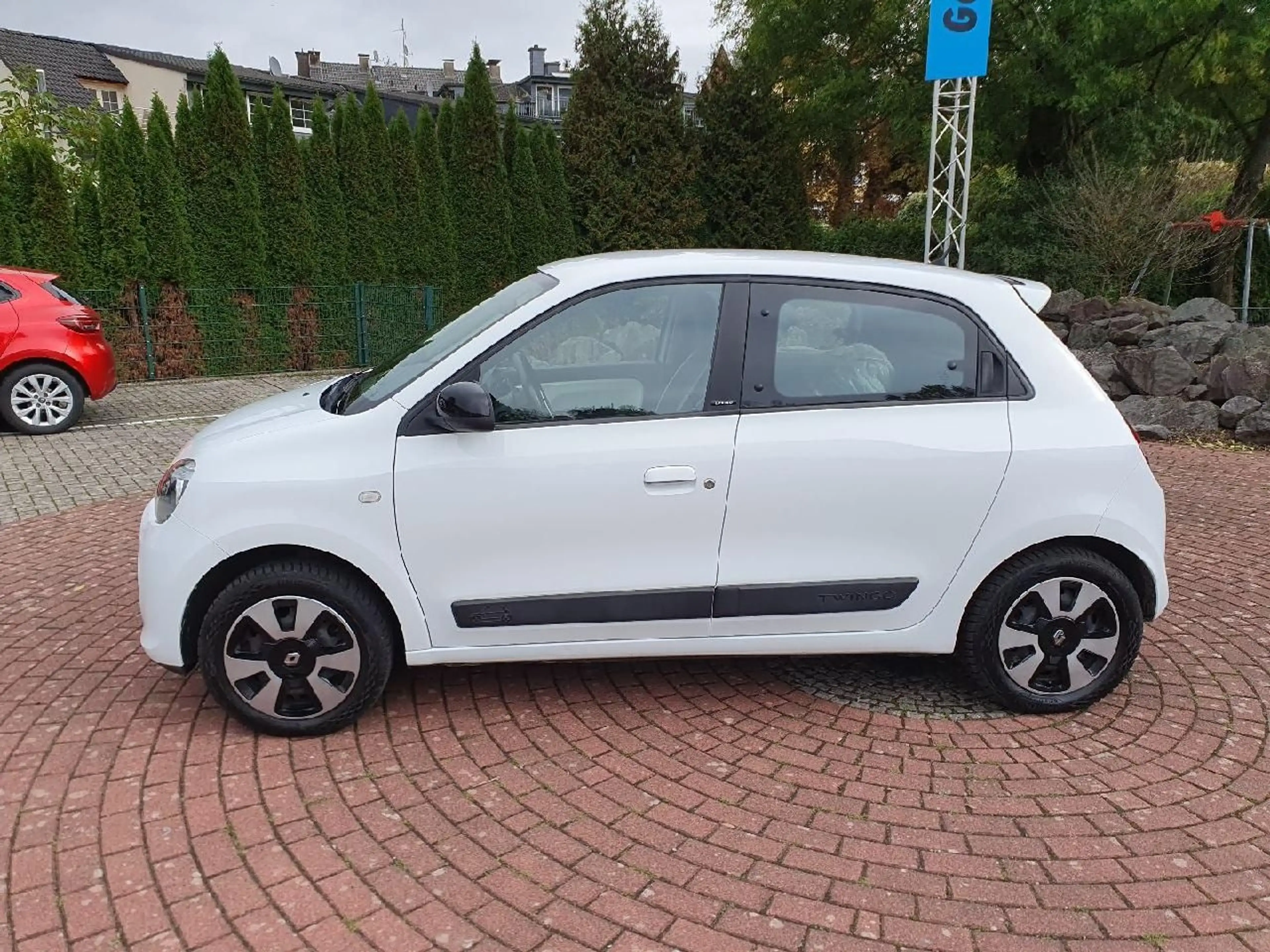 Renault Twingo Limited AUTOMATIK — photo 2