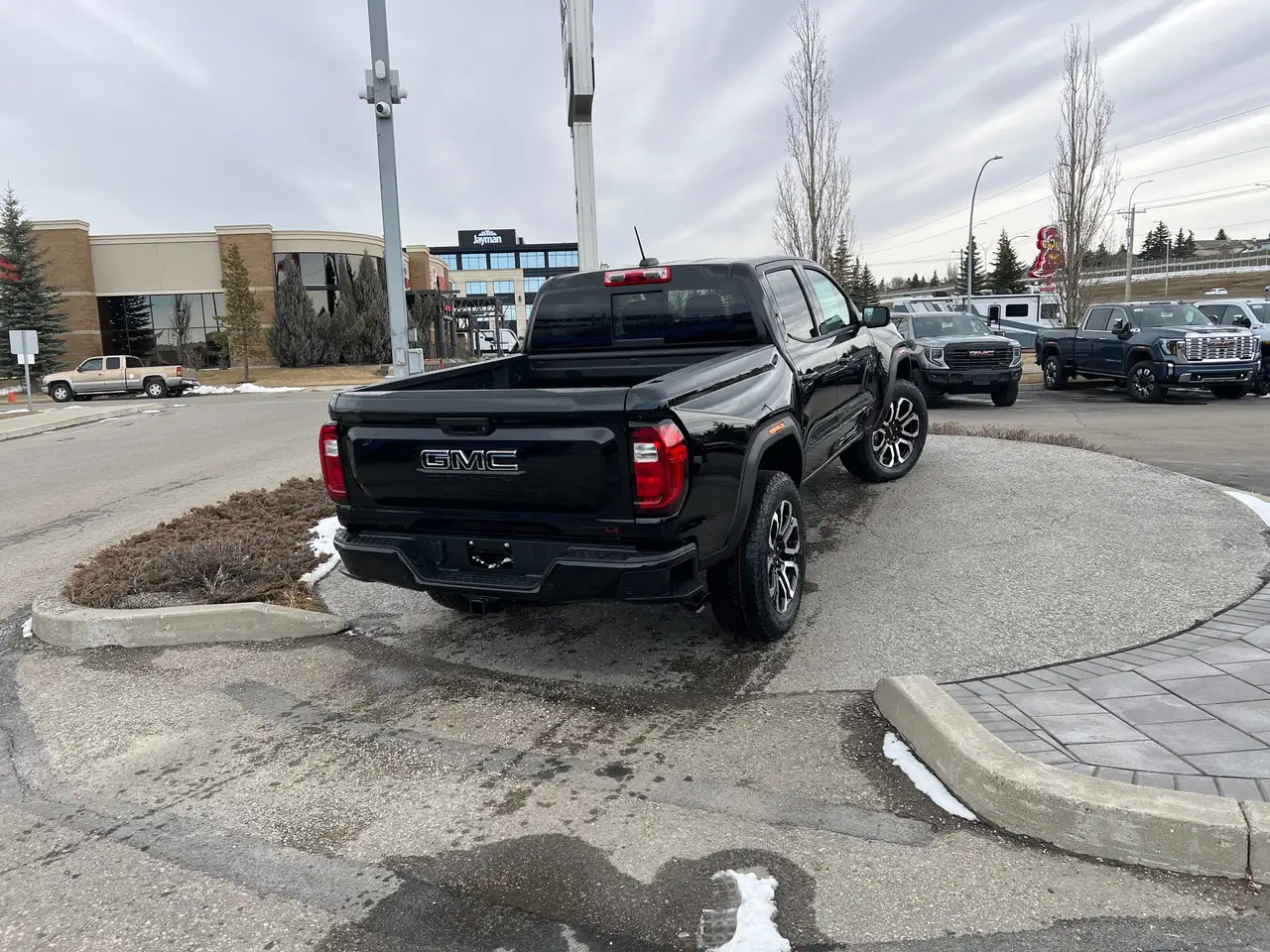 GMC Canyon снимка GMC Canyon
