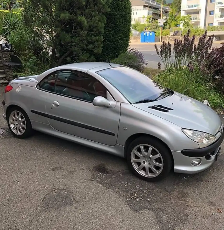 Peugeot 206 CC 2.0i 16V