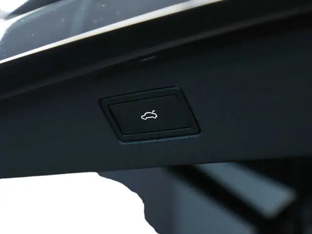 Volkswagen Tiguan view 11