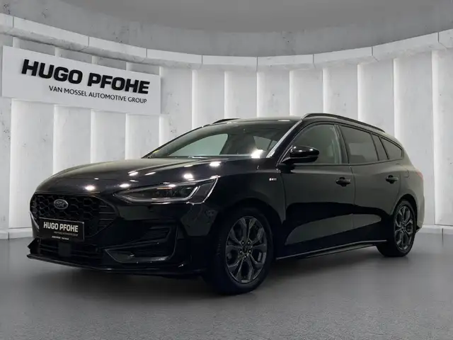 Ford Focus ST-Line Turnier Aut.*MATRIX-LED*AHK*PANO*GRA*NAVI*
