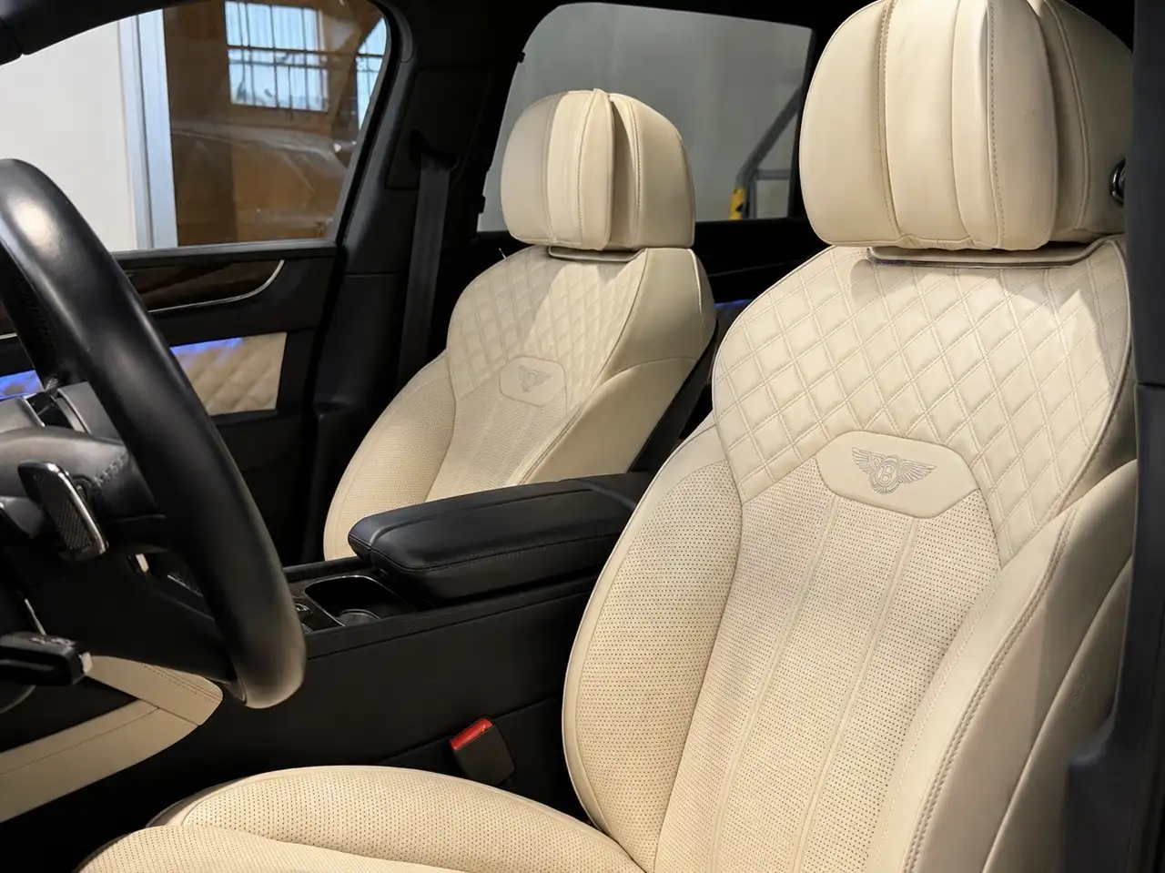 Bentley Bentayga 2021