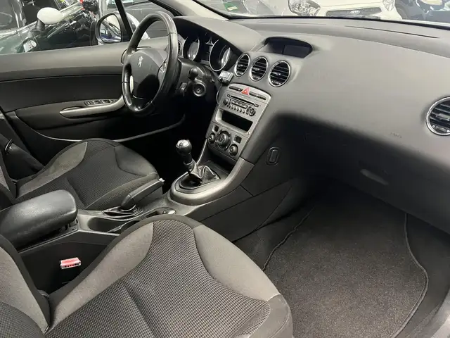 Peugeot 308 view 26