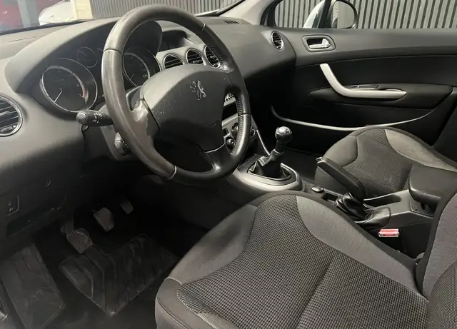 Peugeot 308 view 23