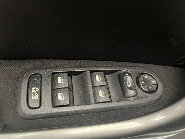 Peugeot 308 view 22