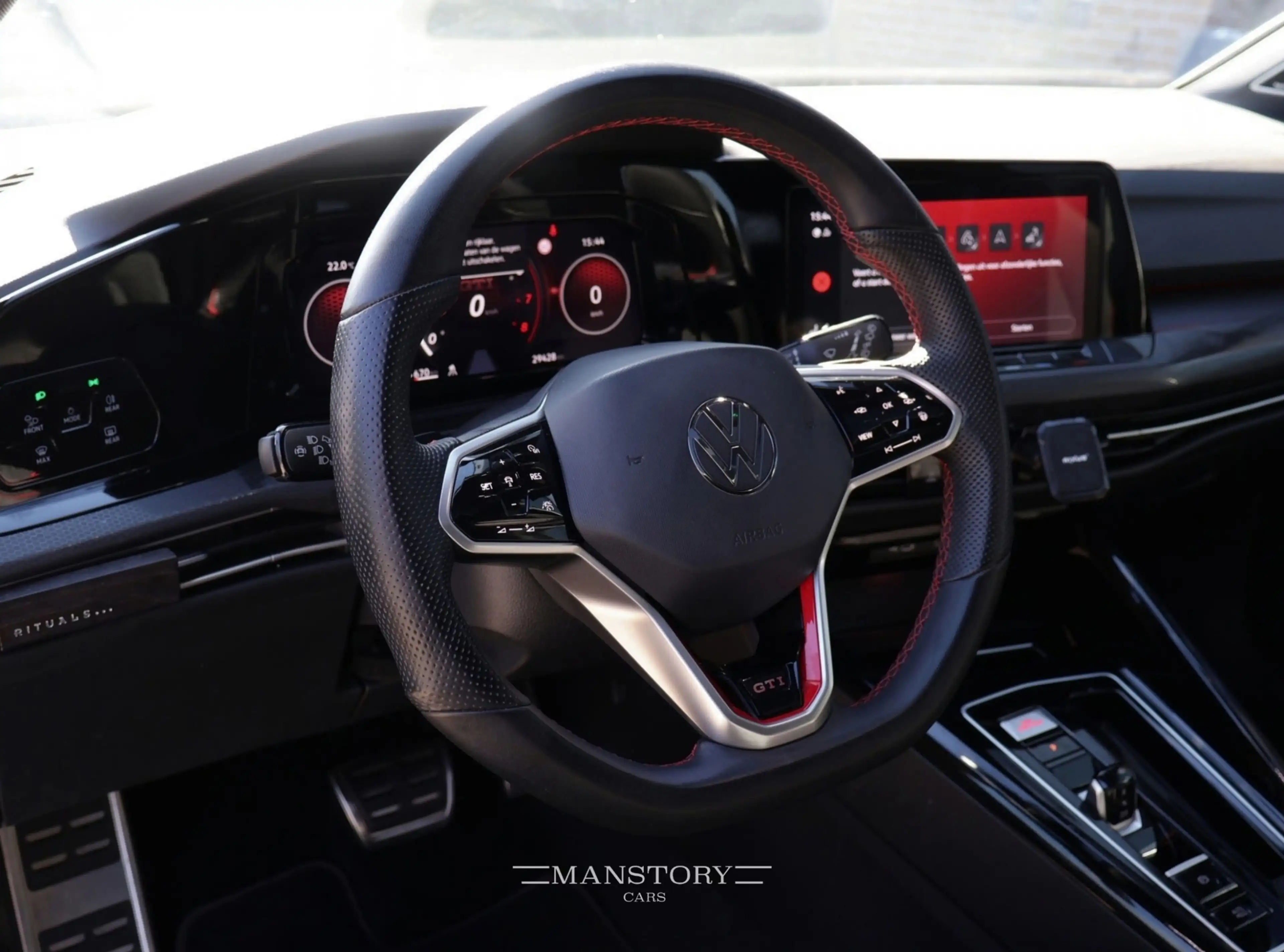 Volkswagen Golf GTI 8 Clubsport 2.0 TSI | AKRA | Harman Kardon | Pano — photo 2