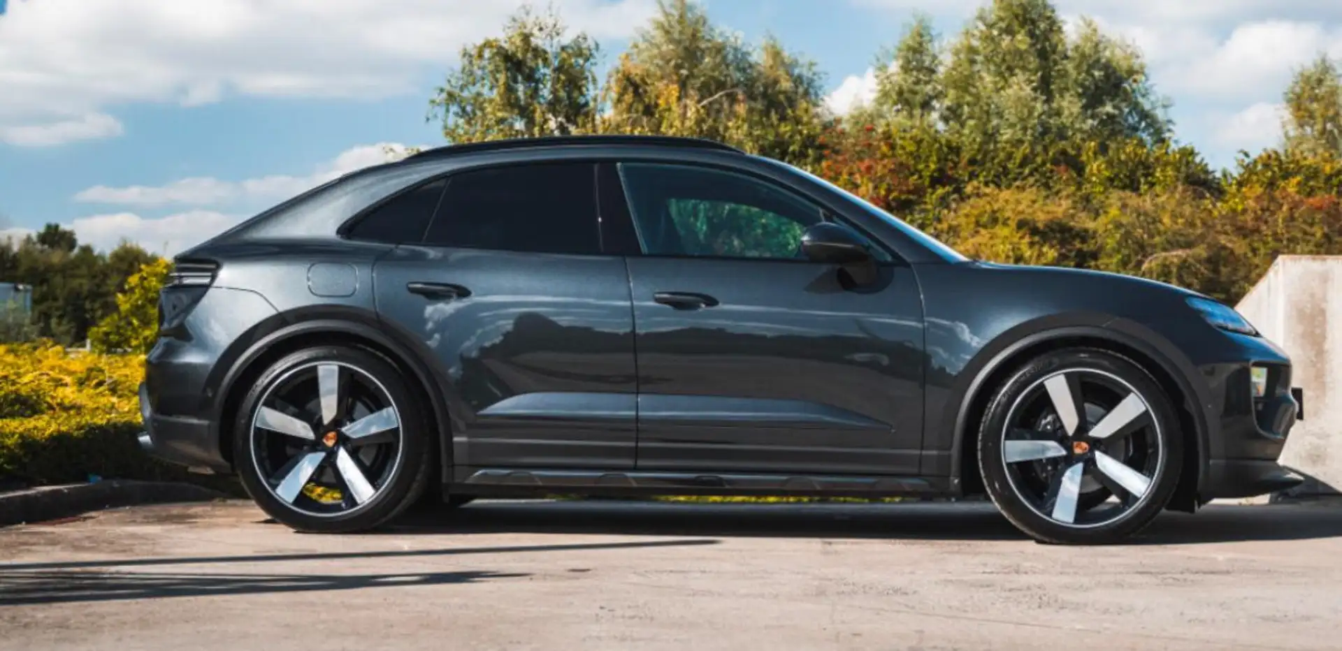 Porsche Macan e-Macan 100 kWh 4 - 1