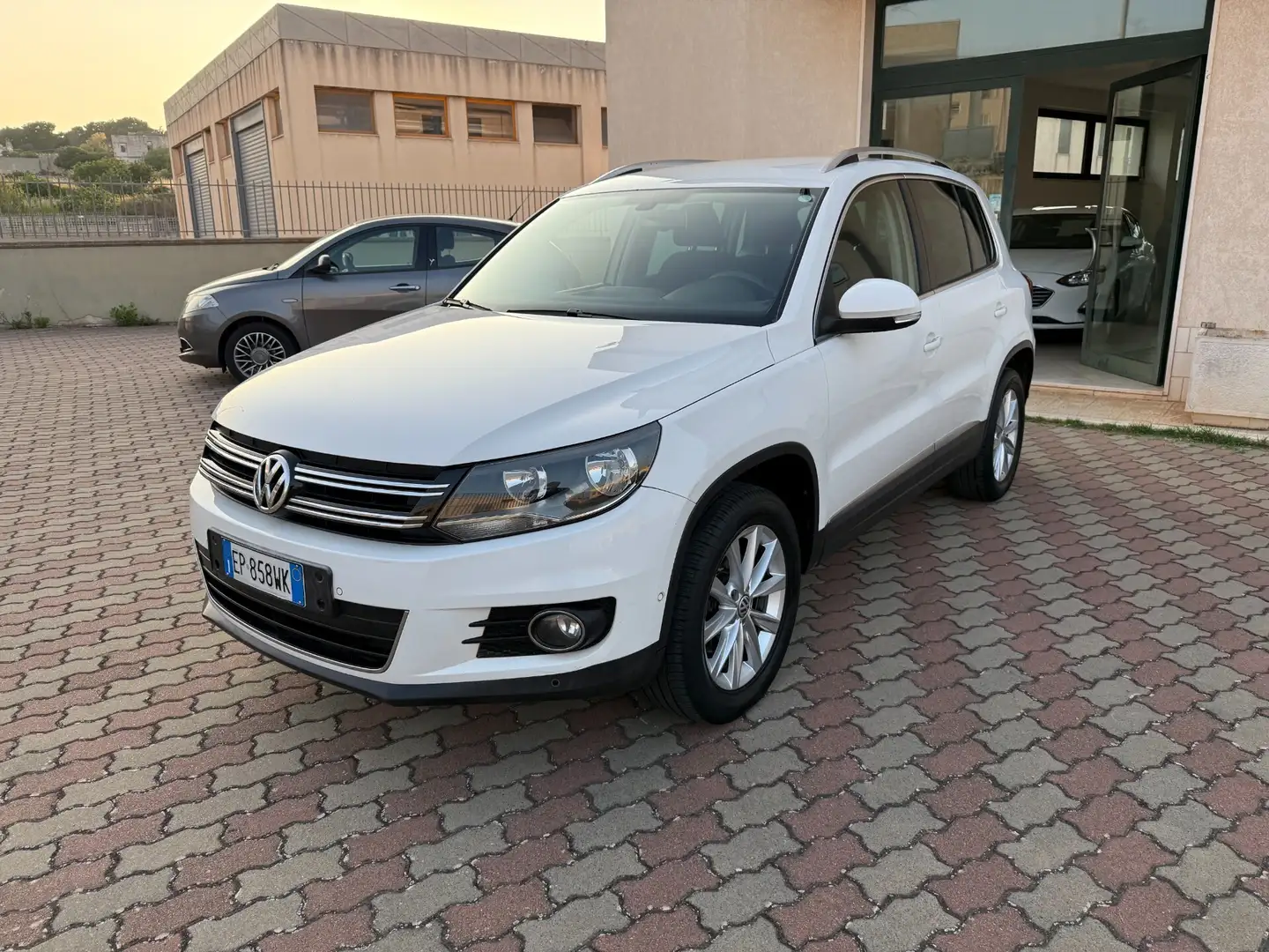Volkswagen Tiguan 2.0 TDI 140 CV 4MOTION Sport & Style Perfetta Bianco - 1