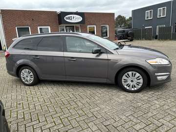 Wagon 2.0 TDCi Titanium Automaat / Stoelverwarming