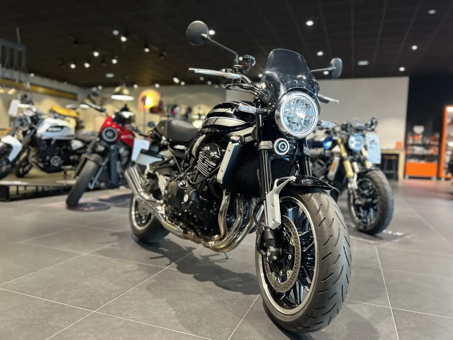 Kawasaki Z 900 Noir - 2