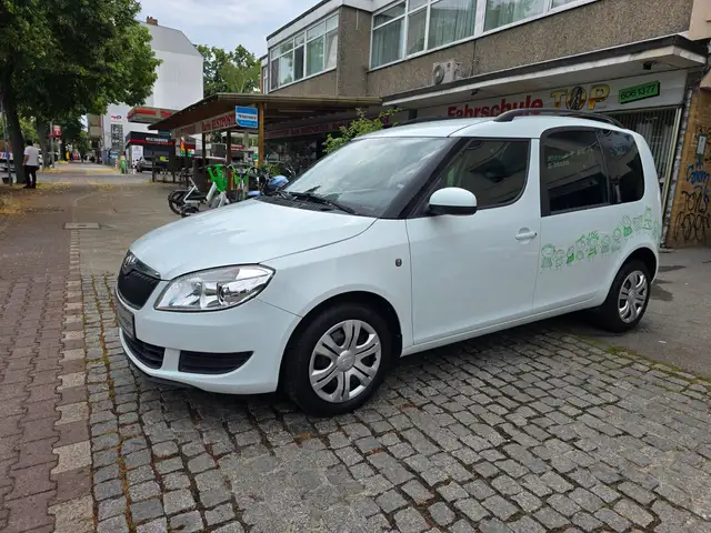 Skoda Roomster view 2