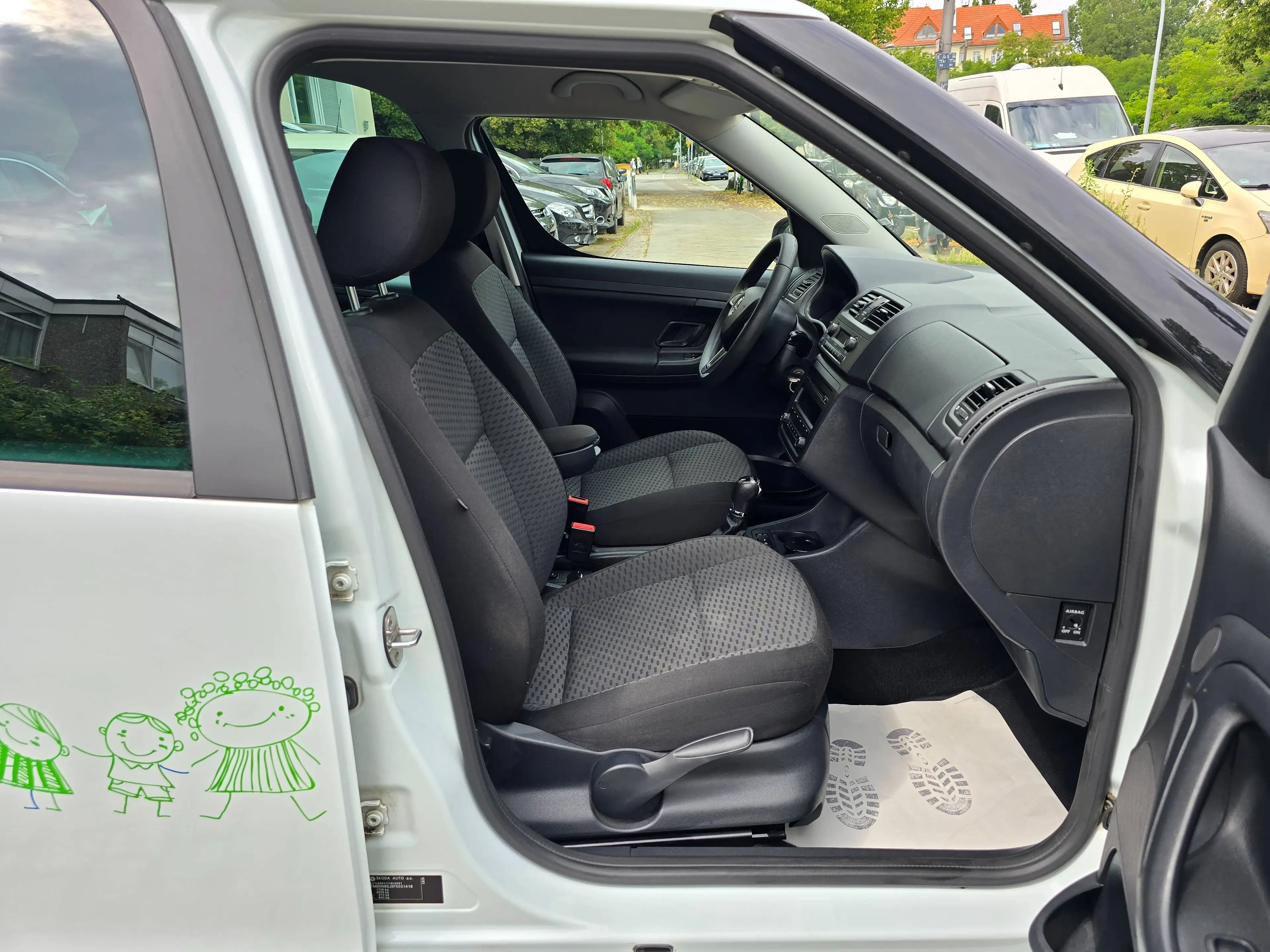 Skoda Roomster Ambition/DSG/1.Hand Scheckheft/Klimatronik/SHZ/PDC/Steuerkette Neu!!! — photo 8