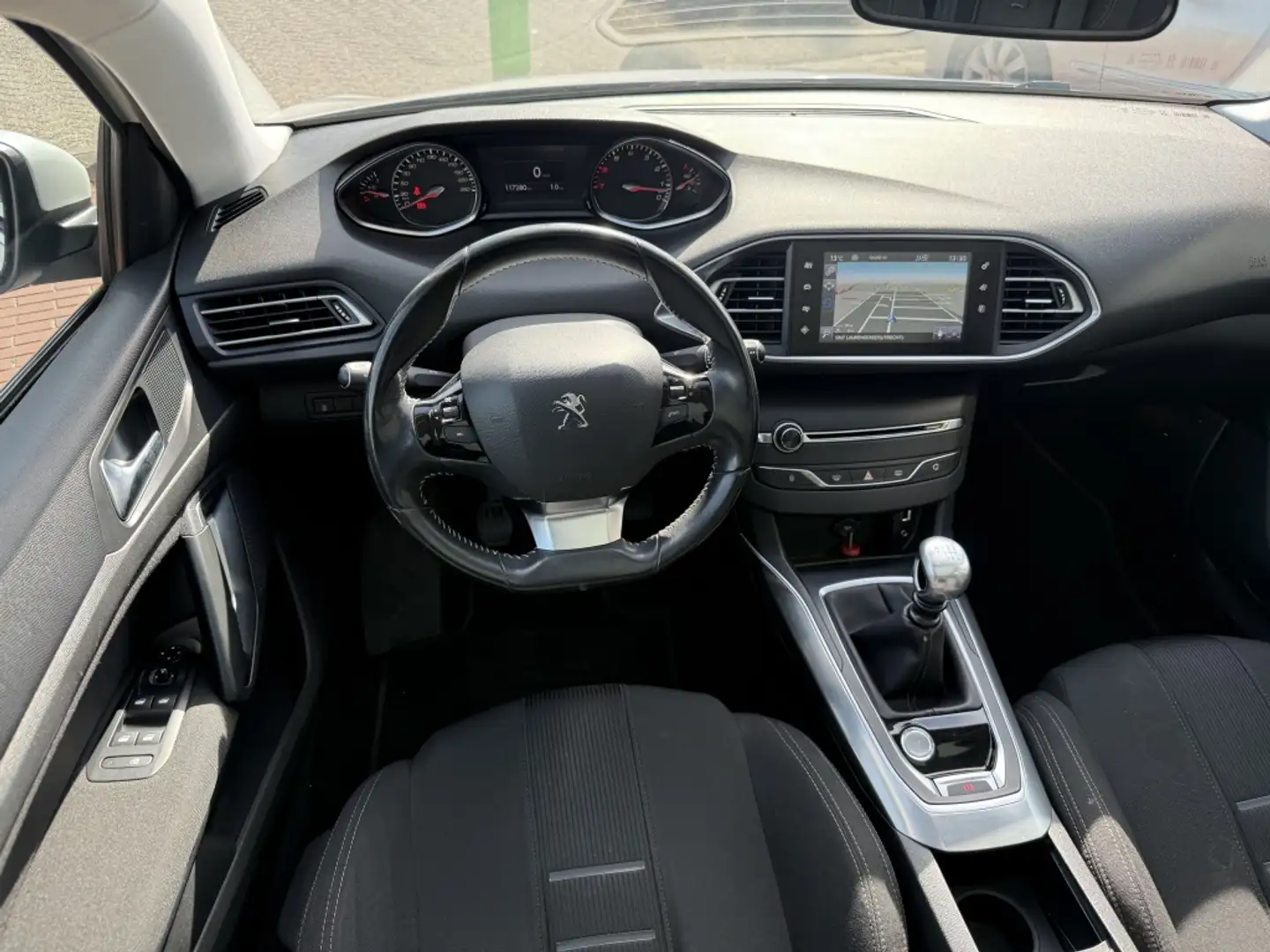 Peugeot 308 1.6 THP Première pano navi airco 6 versn Wit - 2