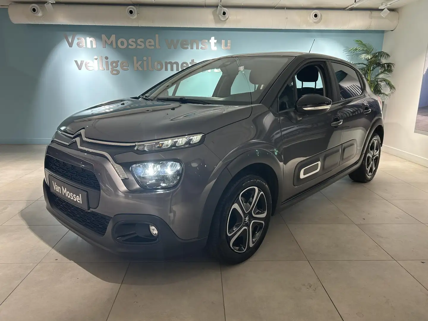 Citroen C3 1.2 PureTech Shine Citroen C3 1.2 PureTech S&S Shi Grigio - 1