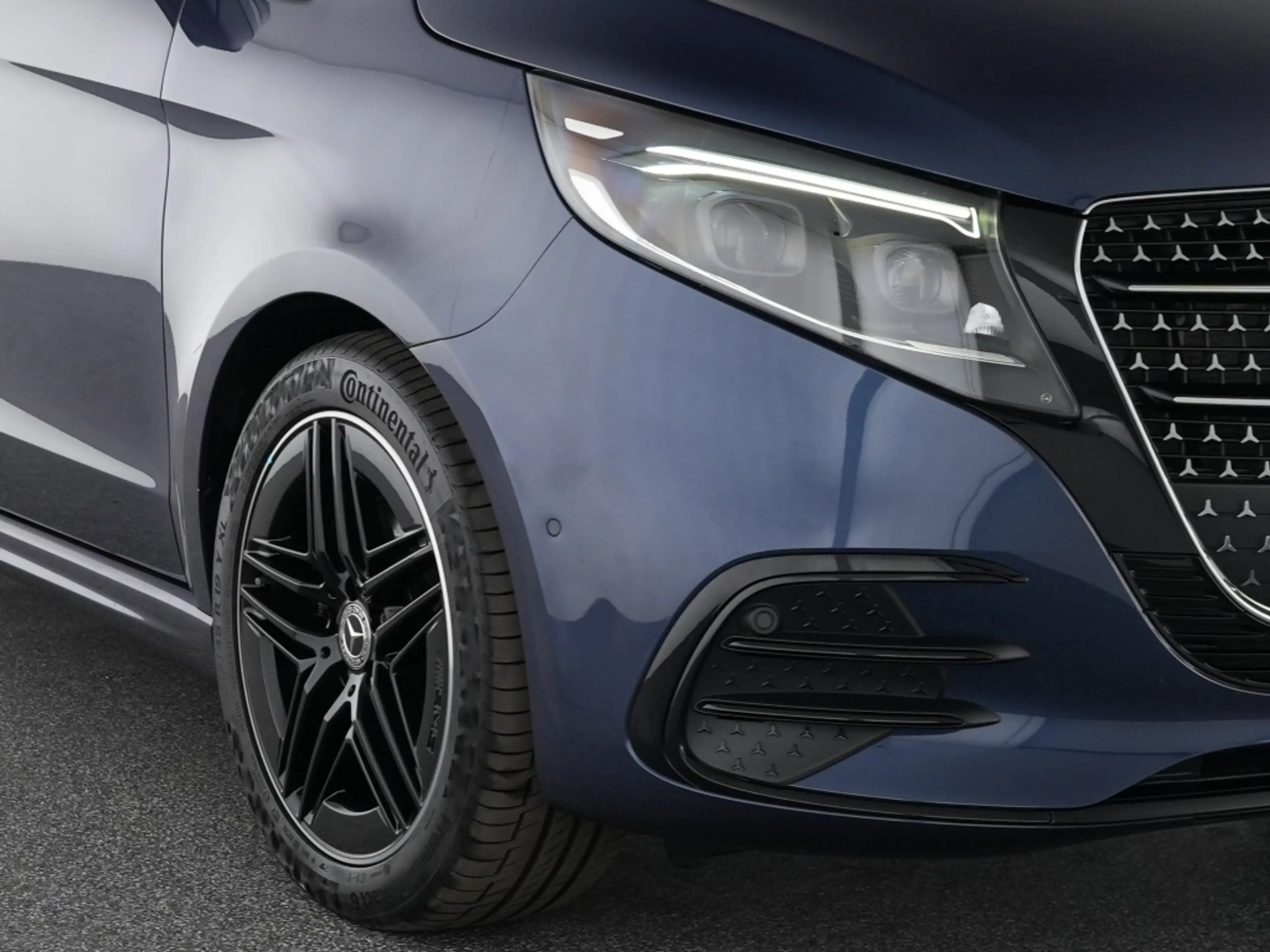Mercedes-Benz V 300 d lang AVANTGARDE AMG Night Multibeam Burmester — photo 7