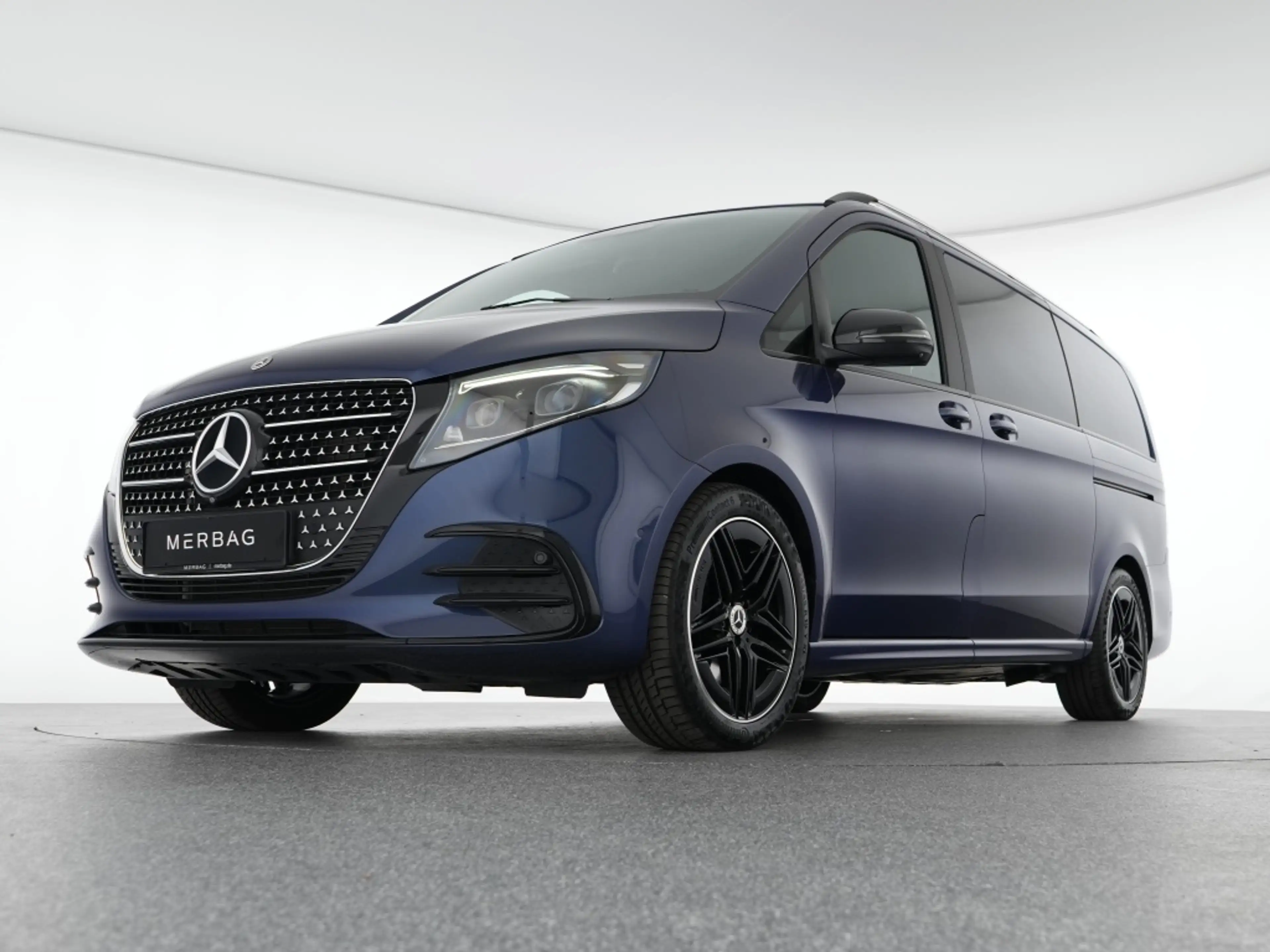 Mercedes-Benz V 300 d lang AVANTGARDE AMG Night Multibeam Burmester — photo 8