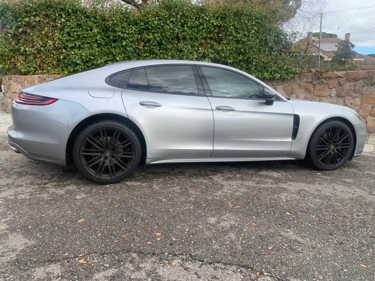 Porsche Panamera 4S Diesel Aut. Plateado - 1