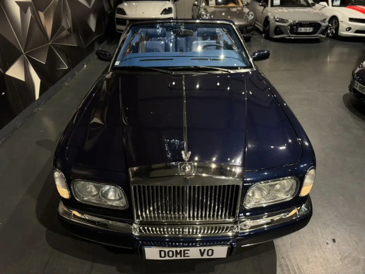 Rolls-Royce Corniche V8 6.8 BA, foto 3