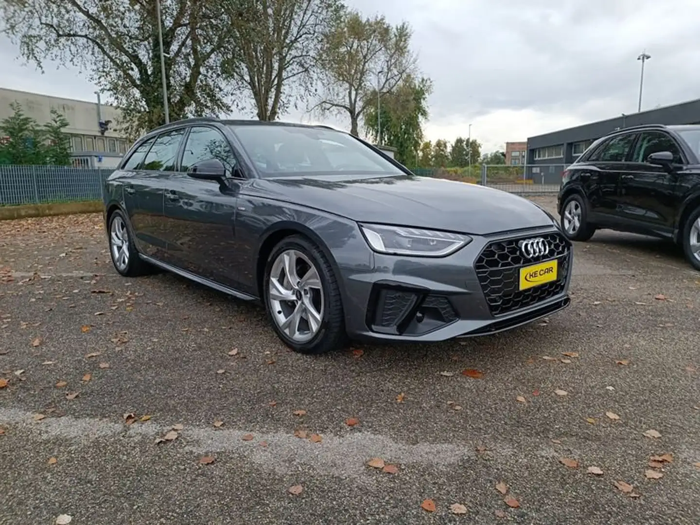 Audi A4 Avant 40 TDI S tronic S line edition Gris - 2