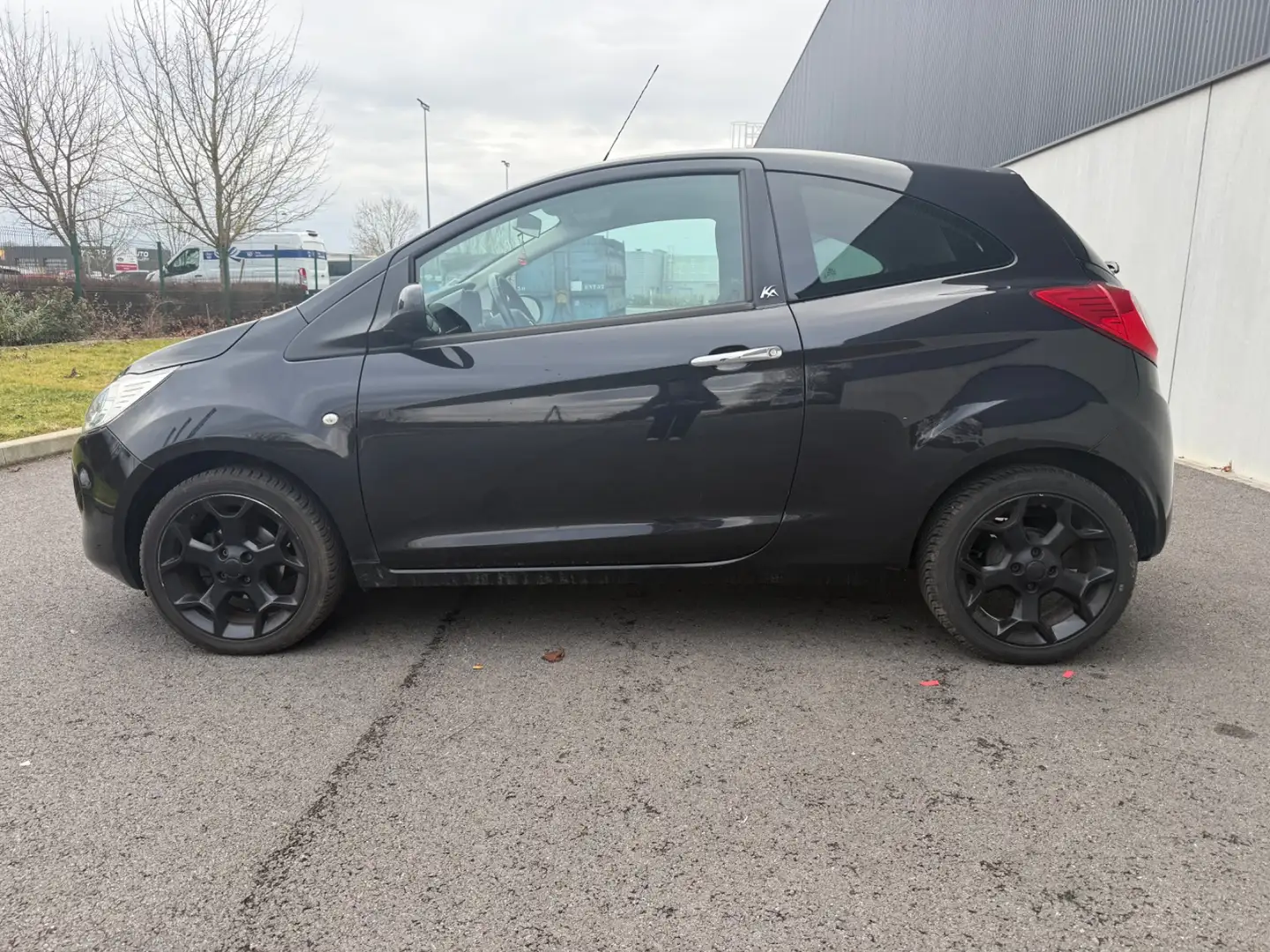 Ford Ka/Ka+ Ka 1.2 69 S\u0026amp;S Metalka Noir - 2